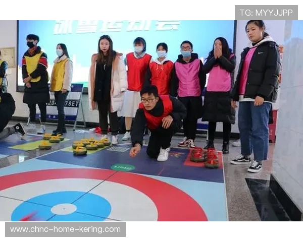 冰雪运动学院加强教练员跨学科培训，冰雪运动专业可以当老师吗